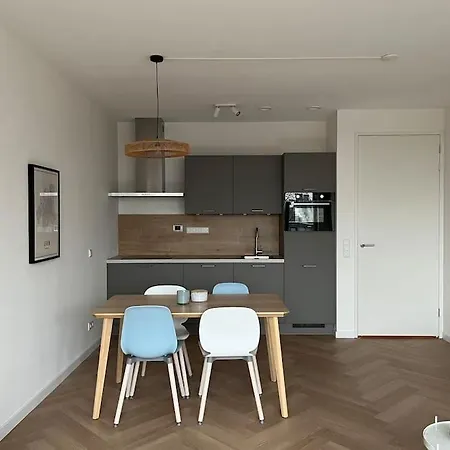 Center Apartment *