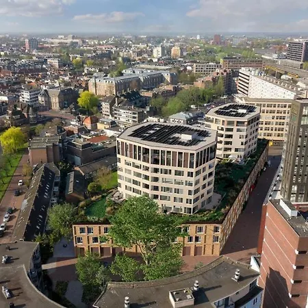 Center * Leiden